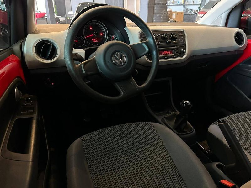 Volkswagen Up Move 1.0 TSI Total Flex 12V 5p 2016/2016 CONCEPT MOTORS PASSO FUNDO / Carros no Vale Volkswagen Up Move 1.0 TSI Total Flex 12V 5p 2016/2016 CONCEPT MOTORS PASSO FUNDO / Carros no Vale