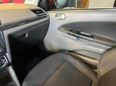 Volkswagen Voyage COMF/Highli 1.6 T.Flex 8V 4p 2017/2018 CONCEPT MOTORS PASSO FUNDO / Carros no Vale