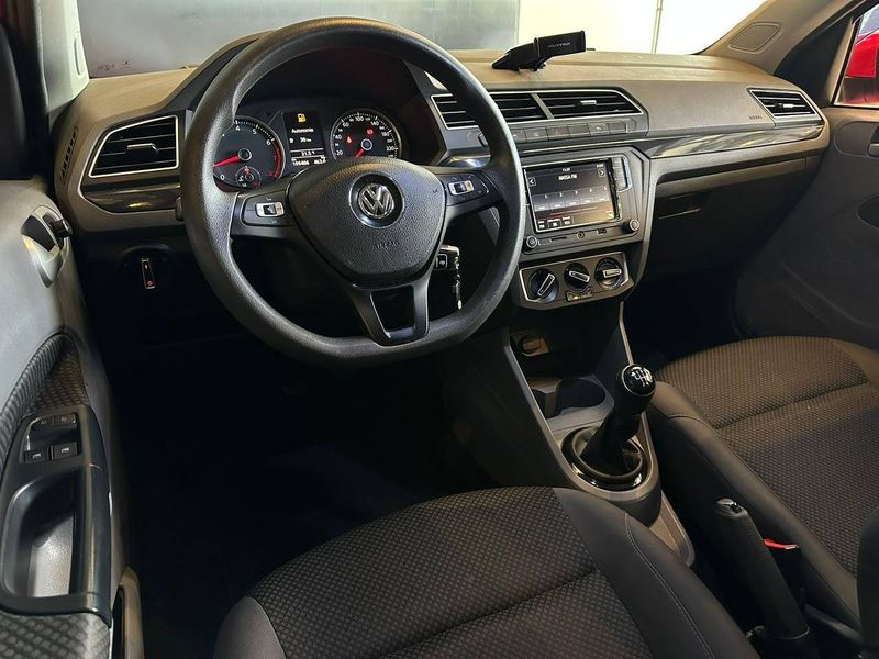 Volkswagen Voyage COMF/Highli 1.6 T.Flex 8V 4p 2017/2018 CONCEPT MOTORS PASSO FUNDO / Carros no Vale Volkswagen Voyage COMF/Highli 1.6 T.Flex 8V 4p 2017/2018 CONCEPT MOTORS PASSO FUNDO / Carros no Vale