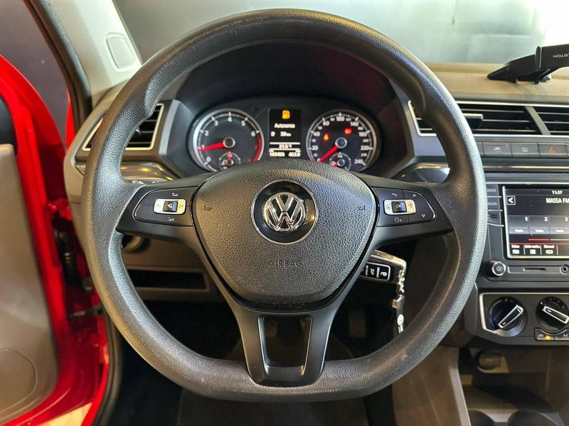 Volkswagen Voyage COMF/Highli 1.6 T.Flex 8V 4p 2017/2018 CONCEPT MOTORS PASSO FUNDO / Carros no Vale Volkswagen Voyage COMF/Highli 1.6 T.Flex 8V 4p 2017/2018 CONCEPT MOTORS PASSO FUNDO / Carros no Vale