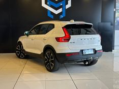 Volvo XC40 T-5 MOMENTUM 2.0 252cv AWD 2019/2020 CONCEPT MOTORS PASSO FUNDO / Carros no Vale