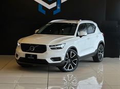 Volvo XC40 T-5 MOMENTUM 2.0 252cv AWD 2019/2020 CONCEPT MOTORS PASSO FUNDO / Carros no Vale