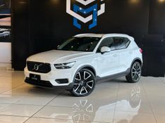 Volvo XC40 T-5 MOMENTUM 2.0 252cv AWD 2019/2020 CONCEPT MOTORS PASSO FUNDO / Carros no Vale