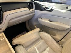 Volvo XC60 T-8 INSCRIPTION 2.0 (HÃ­brido) 2021/2022 CONCEPT MOTORS PASSO FUNDO / Carros no Vale