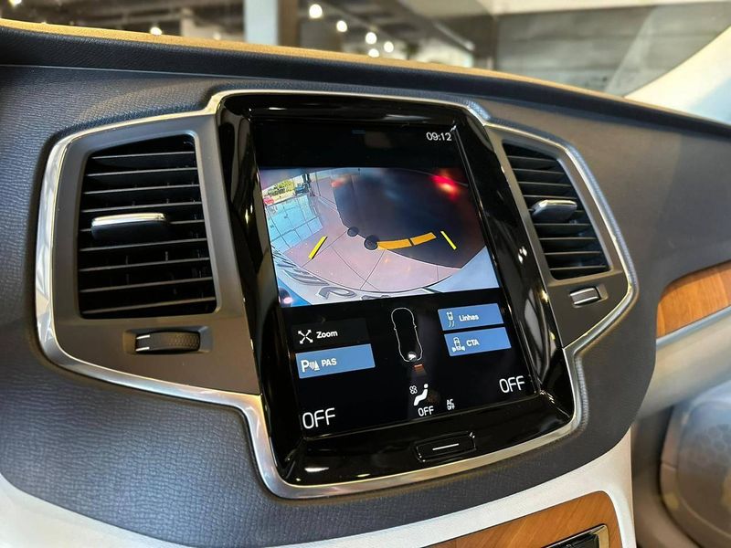 Volvo XC90 T-8 INSC EXPRESS 2.0 (HÃ­brido) 2022/2022 CONCEPT MOTORS PASSO FUNDO / Carros no Vale