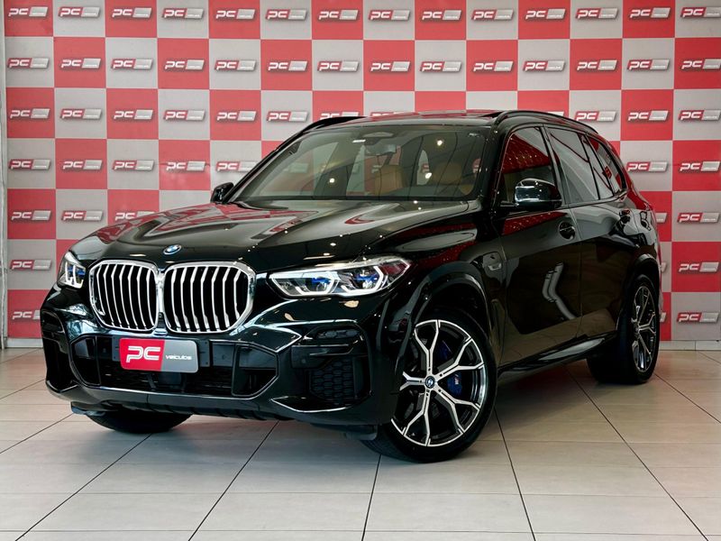 BMW X5 XDRIVE 45e 3.0 M.Sport (Híb.) 2022/2023 PC VEÍCULOS SANTA CRUZ DO SUL / Carros no Vale
