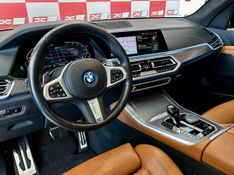 BMW X5 XDRIVE 45e 3.0 M.Sport (Híb.) 2022/2023 PC VEÍCULOS SANTA CRUZ DO SUL / Carros no Vale