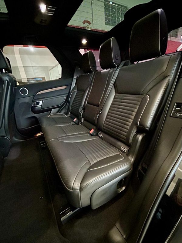 Land Rover Discovery HSE Lux 3.0 TD6 4×4 Die 2018/2018 PC VEÍCULOS SANTA CRUZ DO SUL / Carros no Vale Land Rover Discovery HSE Lux 3.0 TD6 4×4 Die 2018/2018 PC VEÍCULOS SANTA CRUZ DO SUL / Carros no Vale