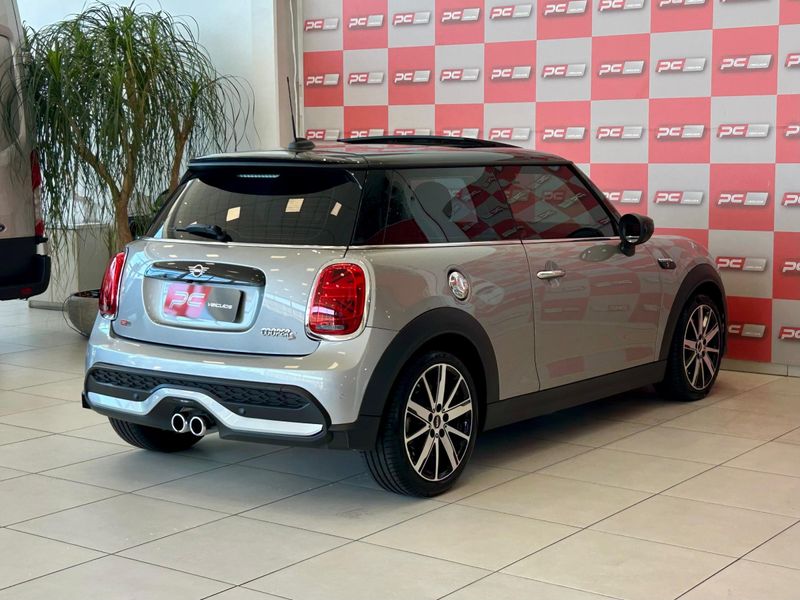MINI COOPER S 2.0 Turbo 16v 3p 2023/2024 PC VEÍCULOS SANTA CRUZ DO SUL / Carros no Vale MINI COOPER S 2.0 Turbo 16v 3p 2023/2024 PC VEÍCULOS SANTA CRUZ DO SUL / Carros no Vale