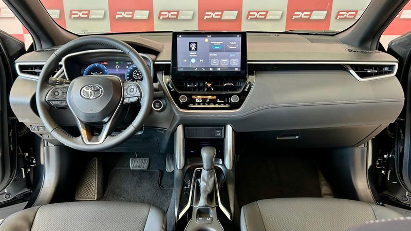 Toyota Corolla Cross XRE 2.0 16V 2025/2026 PC VEÍCULOS SANTA CRUZ DO SUL / Carros no Vale