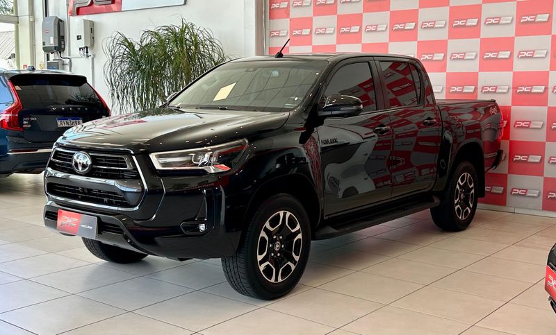 Toyota Hilux CD SRX 4×4 2.8 TDI 16V 2022/2023 PC VEÍCULOS SANTA CRUZ DO SUL / Carros no Vale