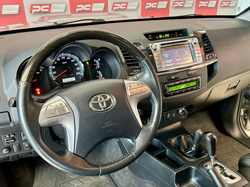 Toyota Hilux SW4 SRV D4-D 4×4 3.0 TDI Dies 2015/2015 PC VEÍCULOS SANTA CRUZ DO SUL / Carros no Vale