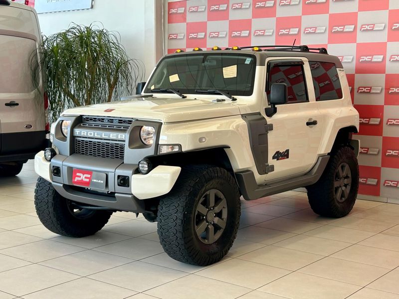 Troller T-4 4×4 3.2 20V Tdi Cap Rígida 2017/2018 PC VEÍCULOS SANTA CRUZ DO SUL / Carros no Vale