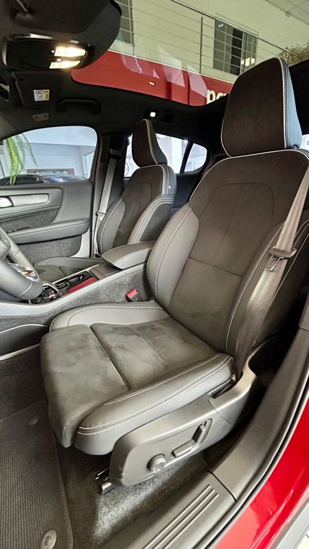 Volvo C40 Twin Ultimate (Elétrico) 2022/2023 PC VEÍCULOS SANTA CRUZ DO SUL / Carros no Vale Volvo C40 Twin Ultimate (Elétrico) 2022/2023 PC VEÍCULOS SANTA CRUZ DO SUL / Carros no Vale