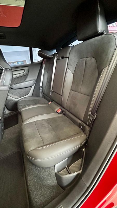 Volvo C40 Twin Ultimate (Elétrico) 2022/2023 PC VEÍCULOS SANTA CRUZ DO SUL / Carros no Vale Volvo C40 Twin Ultimate (Elétrico) 2022/2023 PC VEÍCULOS SANTA CRUZ DO SUL / Carros no Vale