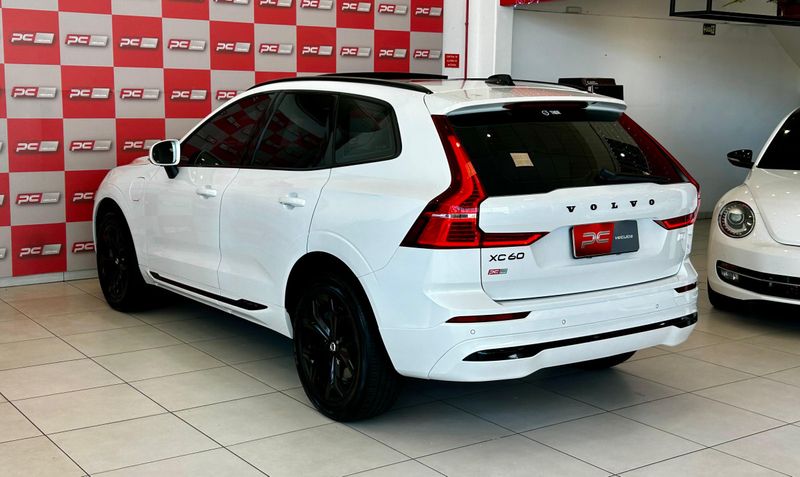 Volvo XC 60 T-8 INSC EXPRESS 2.0 (Híbrido) 2022/2022 PC VEÍCULOS SANTA CRUZ DO SUL / Carros no Vale Volvo XC 60 T-8 INSC EXPRESS 2.0 (Híbrido) 2022/2022 PC VEÍCULOS SANTA CRUZ DO SUL / Carros no Vale