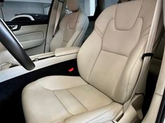 Volvo XC 60 T-8 INSC EXPRESS 2.0 (Híbrido) 2022/2022 PC VEÍCULOS SANTA CRUZ DO SUL / Carros no Vale