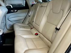 Volvo XC 60 T-8 INSC EXPRESS 2.0 (Híbrido) 2022/2022 PC VEÍCULOS SANTA CRUZ DO SUL / Carros no Vale