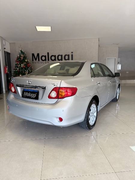 TOYOTA COROLLA 1.8 SEG 16V 2009/2010 MALAGGI VEÍCULOS ENCANTADO / Carros no Vale