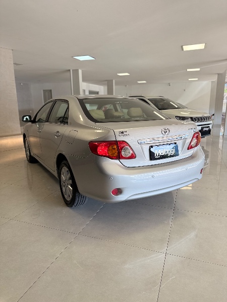 TOYOTA COROLLA 1.8 SEG 16V 2009/2010 MALAGGI VEÍCULOS ENCANTADO / Carros no Vale