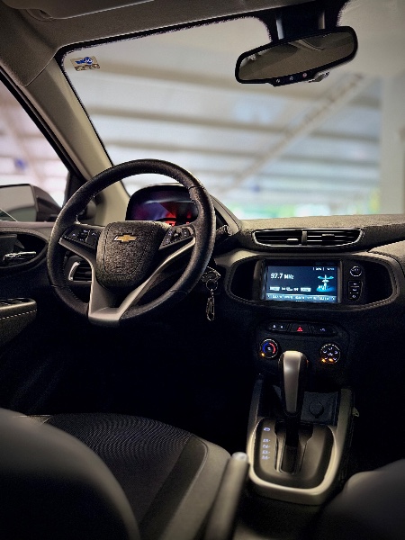 CHEVROLET ONIX 1.4 MPFI ACTIV 8V FLEX 4P AUT 2018/2019 MALAGGI VEÍCULOS ENCANTADO / Carros no Vale