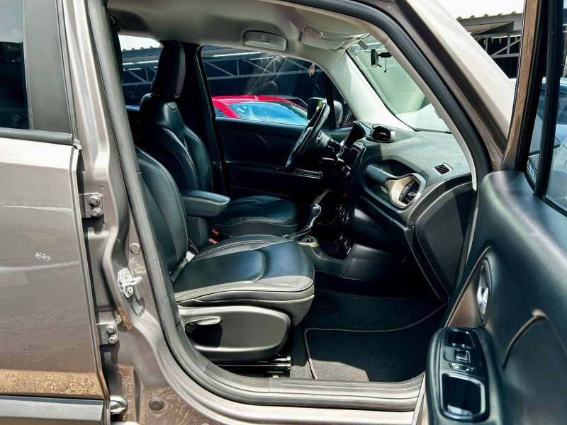 JEEP RENEGADE 2.0 LONGITUDE 4X4 16V 2018/2018 AR MULTIMARCAS VENÂNCIO AIRES / Carros no Vale