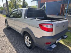 FIAT STRADA C.DUPLA FREEDOM 1.4 /2020 MENEGHINI VEÍCULOS ARROIO DO MEIO / Carros no Vale