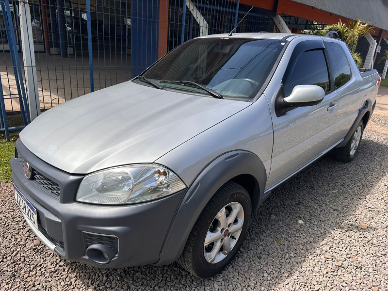 FIAT STRADA C.DUPLA FREEDOM 1.4 /2020 MENEGHINI VEÍCULOS ARROIO DO MEIO / Carros no Vale
