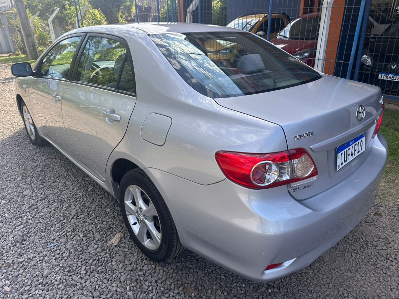 TOYOTA COROLLA GLI 1.8 /2014 MENEGHINI VEÍCULOS ARROIO DO MEIO / Carros no Vale TOYOTA COROLLA GLI 1.8 /2014 MENEGHINI VEÍCULOS ARROIO DO MEIO / Carros no Vale