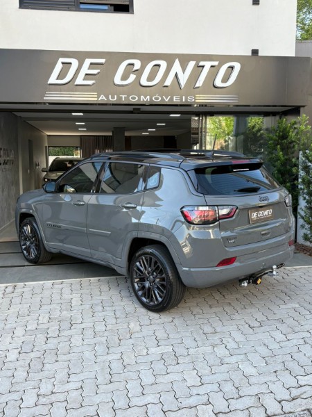 JEEP COMPASS 1.3 SERIE S T270 16V TURBO /2023 DE CONTO AUTOMÓVEIS SARANDI / Carros no Vale