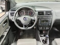 VOLKSWAGEN CROSSFOX MSI 1.6 /2015 CHIMA VEÍCULOS VENÂNCIO AIRES / Carros no Vale