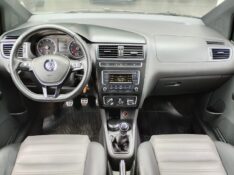 VOLKSWAGEN CROSSFOX MSI 1.6 /2015 CHIMA VEÍCULOS VENÂNCIO AIRES / Carros no Vale