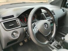 VOLKSWAGEN CROSSFOX MSI 1.6 /2015 CHIMA VEÍCULOS VENÂNCIO AIRES / Carros no Vale