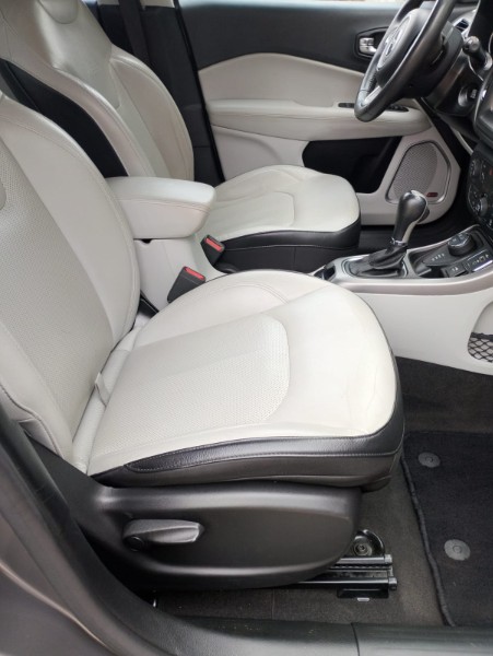 JEEP COMPASS 2.0 16V LONGITUDE 4X4 /2018 CHIMA VEÍCULOS VENÂNCIO AIRES / Carros no Vale JEEP COMPASS 2.0 16V LONGITUDE 4X4 /2018 CHIMA VEÍCULOS VENÂNCIO AIRES / Carros no Vale