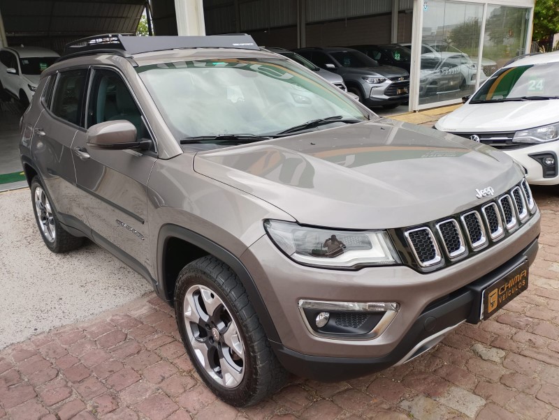JEEP COMPASS 2.0 16V LONGITUDE 4X4 /2018 CHIMA VEÍCULOS VENÂNCIO AIRES / Carros no Vale JEEP COMPASS 2.0 16V LONGITUDE 4X4 /2018 CHIMA VEÍCULOS VENÂNCIO AIRES / Carros no Vale
