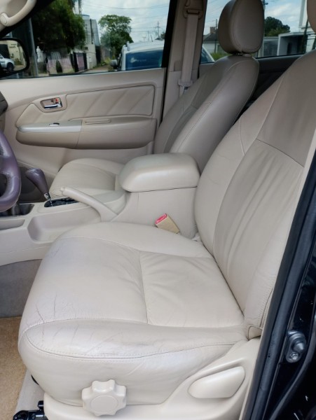 TOYOTA HILUX SW4 3.0 SRV 4X4 16V /2007 CHIMA VEÍCULOS VENÂNCIO AIRES / Carros no Vale TOYOTA HILUX SW4 3.0 SRV 4X4 16V /2007 CHIMA VEÍCULOS VENÂNCIO AIRES / Carros no Vale