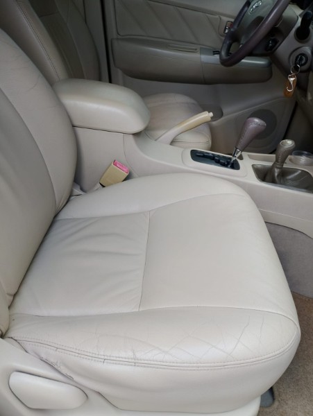 TOYOTA HILUX SW4 3.0 SRV 4X4 16V /2007 CHIMA VEÍCULOS VENÂNCIO AIRES / Carros no Vale TOYOTA HILUX SW4 3.0 SRV 4X4 16V /2007 CHIMA VEÍCULOS VENÂNCIO AIRES / Carros no Vale