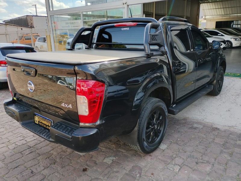 NISSAN FRONTIER 2.3 ATTACK 4X4 CD BI-TURBO /2023 CHIMA VEÍCULOS VENÂNCIO AIRES / Carros no Vale