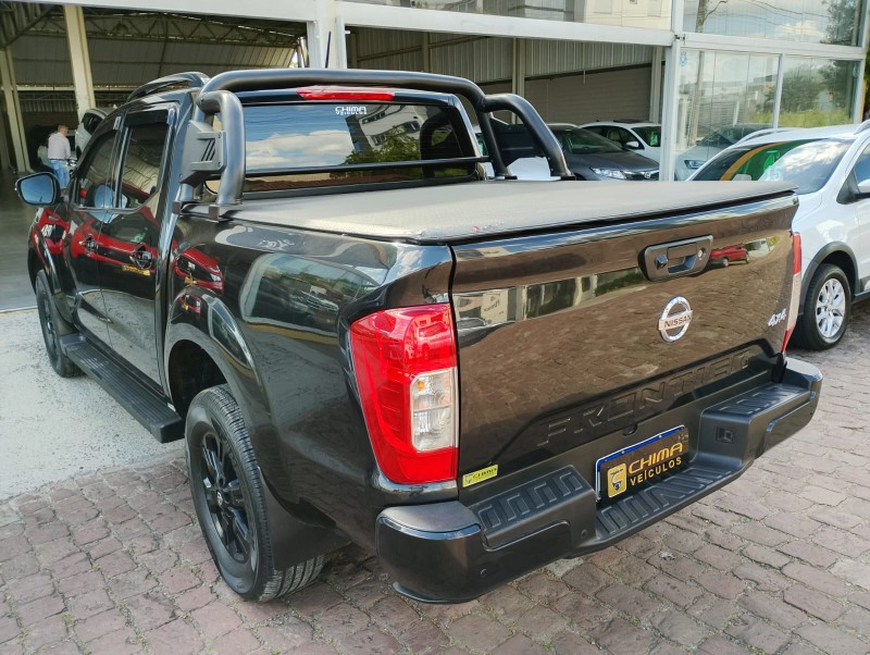 NISSAN FRONTIER 2.3 ATTACK 4X4 CD BI-TURBO /2023 CHIMA VEÍCULOS VENÂNCIO AIRES / Carros no Vale