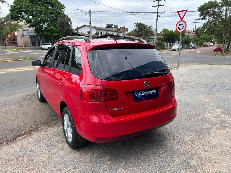 VOLKSWAGEN SPACEFOX 1.6/ 1.6 TREND TOTAL FLEX 8V 5P 2012/2012 LS MULTIMARCAS VENÂNCIO AIRES / Carros no Vale