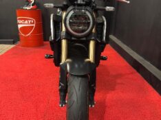 HONDA MOTOS CB 650R /2023 EXCLUSIVO VEÍCULOS SANTA CRUZ DO SUL / Carros no Vale