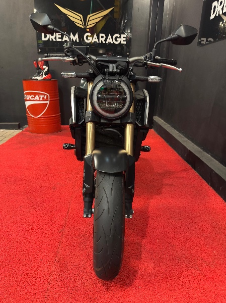 HONDA MOTOS CB 650R /2023 EXCLUSIVO VEÍCULOS SANTA CRUZ DO SUL / Carros no Vale