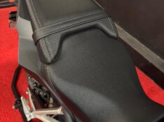 HONDA MOTOS CB 650R /2023 EXCLUSIVO VEÍCULOS SANTA CRUZ DO SUL / Carros no Vale