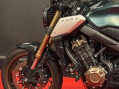 HONDA MOTOS CB 650R /2023 EXCLUSIVO VEÍCULOS SANTA CRUZ DO SUL / Carros no Vale