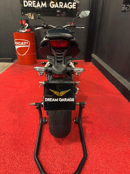 HONDA MOTOS CB 650R /2023 EXCLUSIVO VEÍCULOS SANTA CRUZ DO SUL / Carros no Vale