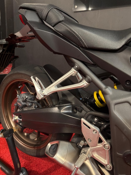 HONDA MOTOS CB 650R /2023 EXCLUSIVO VEÍCULOS SANTA CRUZ DO SUL / Carros no Vale