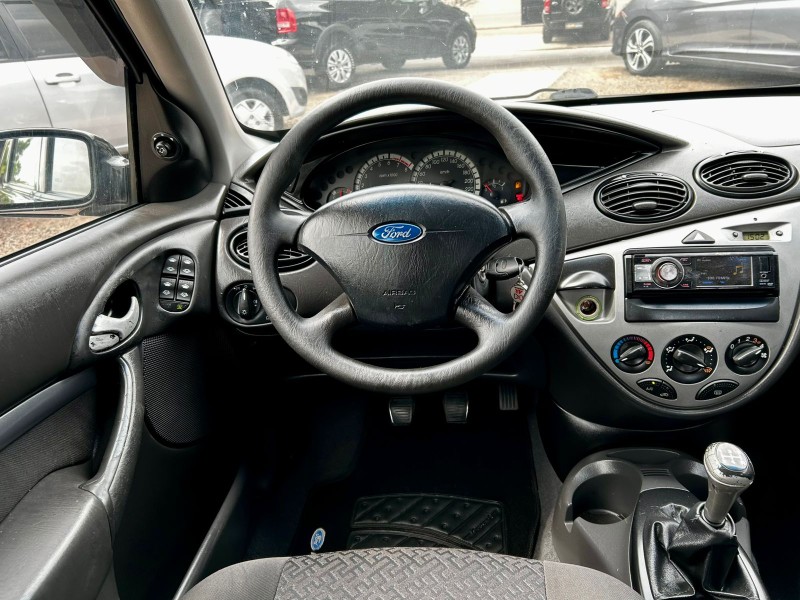 FORD FOCUS 1.6 8V FLEX 4P MANUAL /2008 AR MULTIMARCAS VENÂNCIO AIRES / Carros no Vale