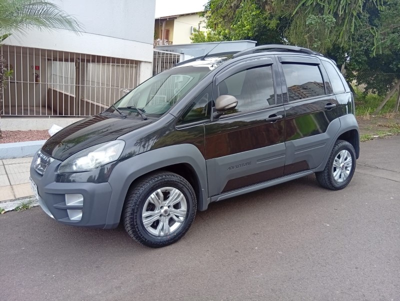 FIAT IDEA ADVENTURE 1.8 2012/2013 ALTERNATIVA VEÍCULOS LAJEADO / Carros no Vale