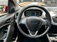 FORD KA 1.0 SE /2015 AR MULTIMARCAS VENÂNCIO AIRES / Carros no Vale