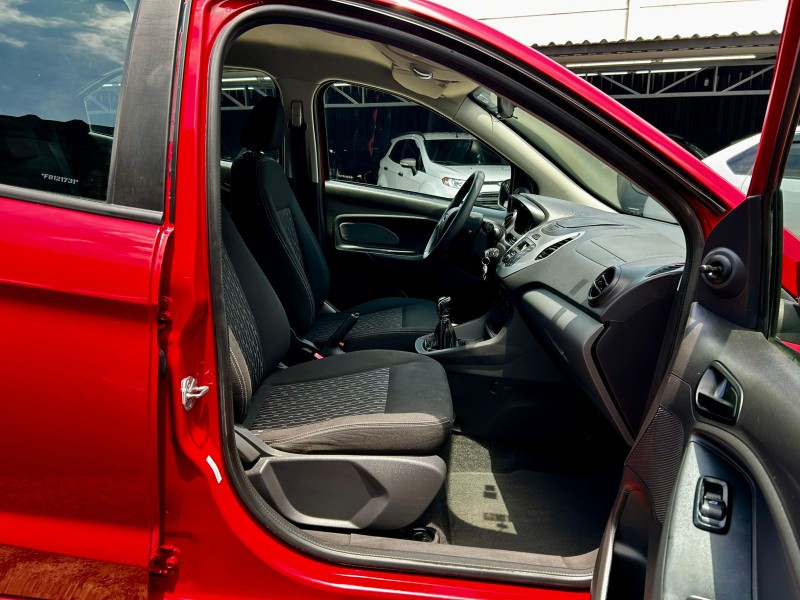 FORD KA 1.0 SE /2015 AR MULTIMARCAS VENÂNCIO AIRES / Carros no Vale